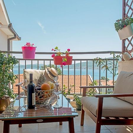 Cicciobello Lux Apartment Baosici With Stunning Sea View Exterior photo